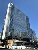 ウエストタワーを南西側より（2023年11月撮影）