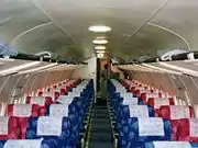 機内