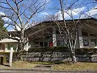 矢橋帰帆島の公園管理棟