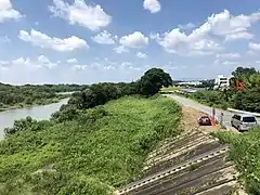 天神橋付近の河川敷(岡崎市岩津町)