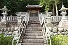 八柱神社中門（御船町、2019年（令和元年）8月）