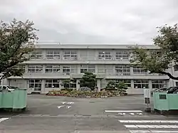 富山市立山室中部小学校