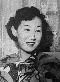 山根 寿子