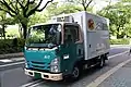 J号車 いすゞ・エルフ