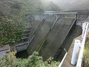 ダム外観