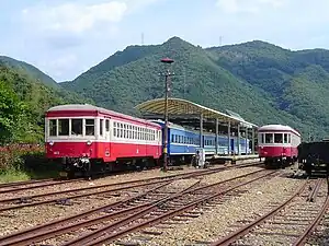 柵原ふれあい鉱山公園に保存されている車両群