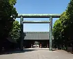 青銅大鳥居