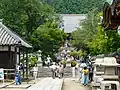あじさい園開園時期の境内