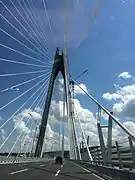 ポイラズコイ側の主塔