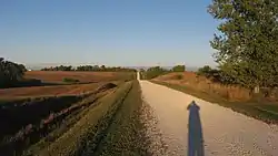 メディアポリス北部の田園地帯