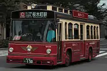 開業時の初代車両日野・レインボーHR（9m車）4-3772号車