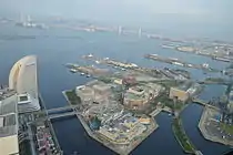 横浜ランドマークタワーの展望台より（昼間）
