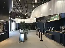 ロビーとカフェ「Cafe Planetaria」（2022年4月12日）