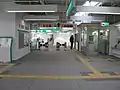改札付近2
