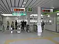 改札付近2