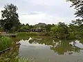 公園内に復元されたくど造り民家(佐賀県神埼市)