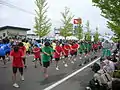 地元の小中学生による演舞
