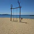 夕日ヶ浦海岸のブランコ「ゆらり」