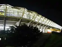 地下鉄南北線・八乙女駅側にある東エントランス周辺の様子（仙台カップ2009開催時）