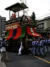 転回中の湯取車(2013年6月)