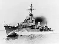 1936A(Mob)型、Z39。艦前部の2連装砲塔に注目。