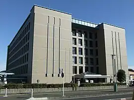座間市役所庁舎