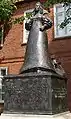 クリスティーネン・ハウス前に建つスウェーデン女王クリスティーナの像