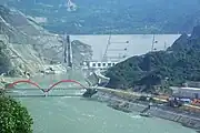 紫坪埔ダム（中国）高さ 156 m